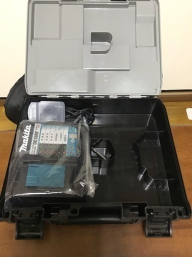 マキタインパクト充電器とケースセット