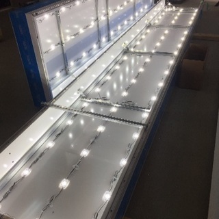 看板取付作業 手に職をつけたい方募集！日給12,000円 社員登用あり