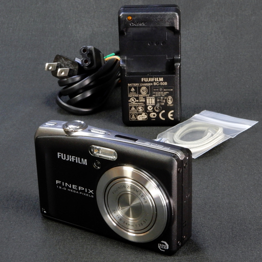 Fujifilm デジタルカメラ FinePix f60fd 1200万画素 3x光学式デュアルイメージStabilizedズーム  Used
