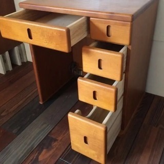 机 学習机 ドレッサーの画像