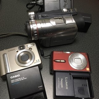 【中古】CASIO・LUMIX・Panasonic　デジカメ2台...