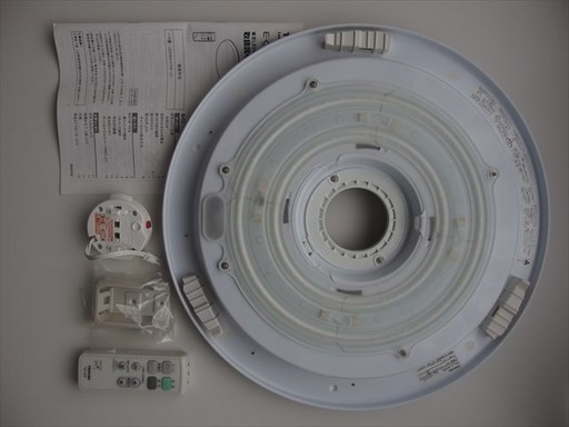 東芝 LEDシーリングライト LEDHMA370W-LD 6畳用