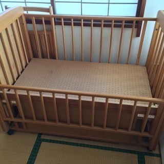 ほとんど使用していないベビーベッド