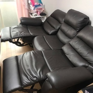 ◆激安家具◆電動モーションソファー！3人掛け！本革仕様！至高のく...