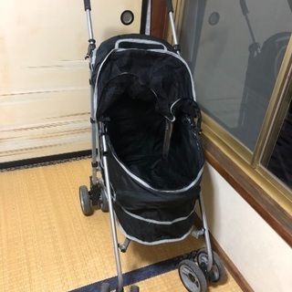 ペット用 四輪キャリーの画像