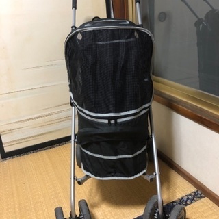 ペット用 四輪キャリーの画像