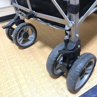 ペット用 四輪キャリーの画像