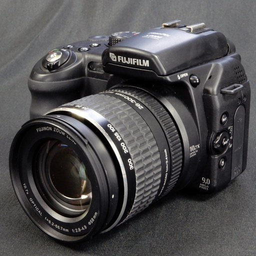 FUJIFILM FinePix S9000 FX-S9000 可動式モニター Usedワケあり
