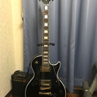 エレキギター、アンプ、チューナー、ピックセット