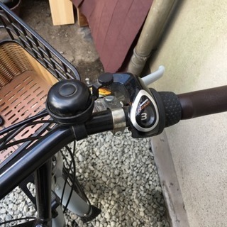 買い物やビジネスに荷物を運ぴやすい三輪車 UNIVERSAL