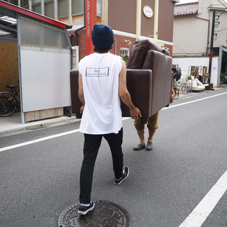 オシャレな家具・雑貨に毎日触れられるリユースインテリアショップスタッフ/世田谷近郊に6店舗のインテリア専門型リサイクルショップの画像