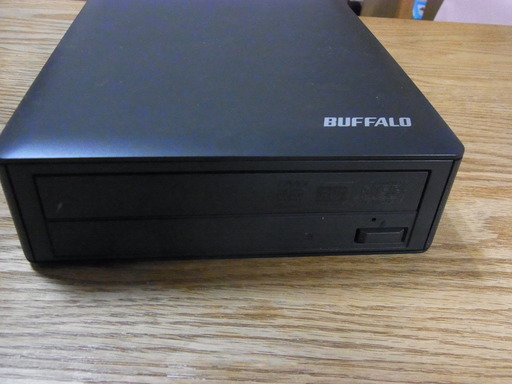 外付けDVDドライブ　BUFFALO製