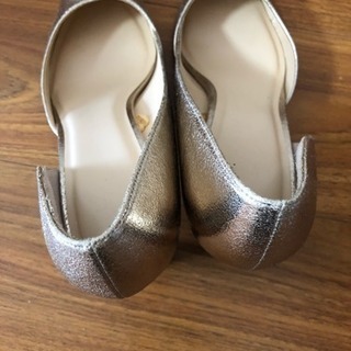 ゴールド☆パンプスの画像