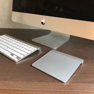iMac 2013年 21.5インチ MEO86J/Aの画像