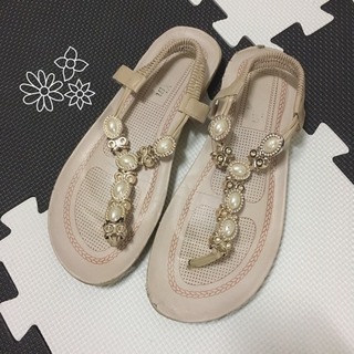 交渉中 ビジューサンダル