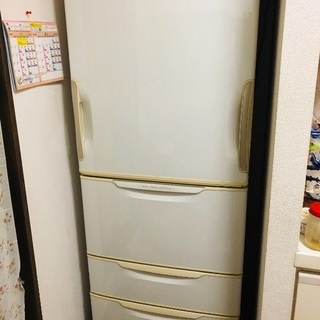 4ドア冷蔵庫