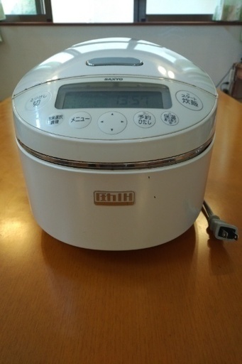 炊飯器　ＳＡＮＹＯ　圧力ＩＨ　５．５合炊き　ＥＣＪ－ＸＤ１００Ｅ７