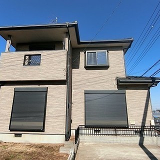 中古一戸建て　駐車スペース並列2台　内装リフォーム済みで綺麗です...