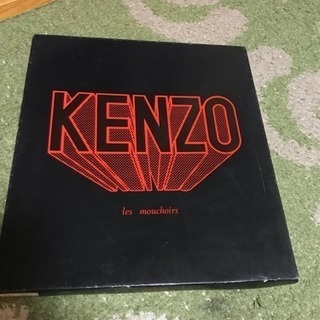 KENZOのハンカチセットの画像
