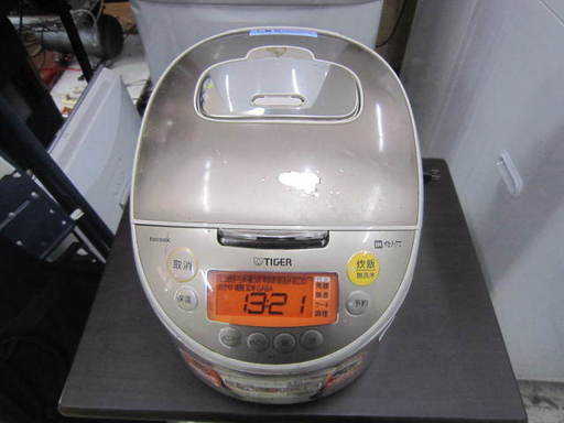 タイガー　JKT-V180 容量の大きな一升炊きIH炊飯器　２０１４年製