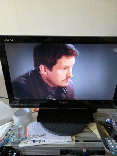 SHARPAQUOS22インチ液晶テレビ