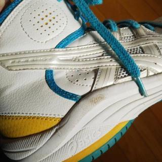 アシックス☆22.5cmの画像