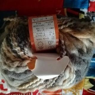 毛糸　２個の画像