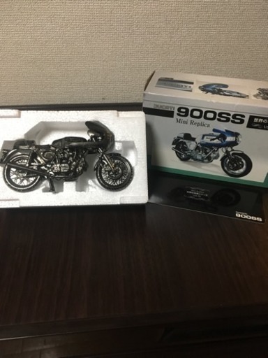 DUCATI 900ss レプリカ 新品