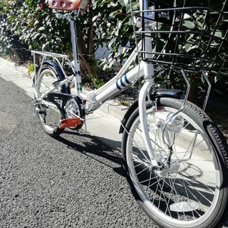 中古・極美品】折りたたみ自転車 20インチ オートライト 洗車