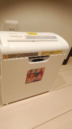 【お取引中】アイリスオーヤマ  シュレッダー