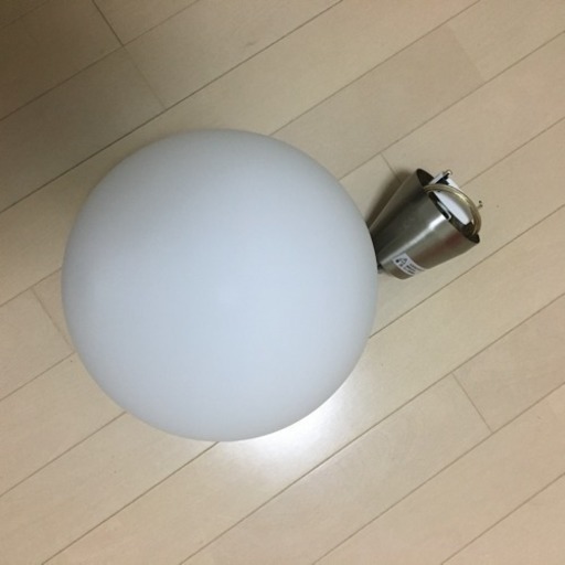 まんまるの照明