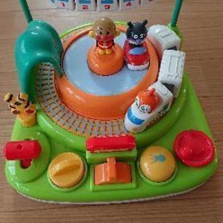 中古 アンパンマン スイッチいっぱい！のりものステーション