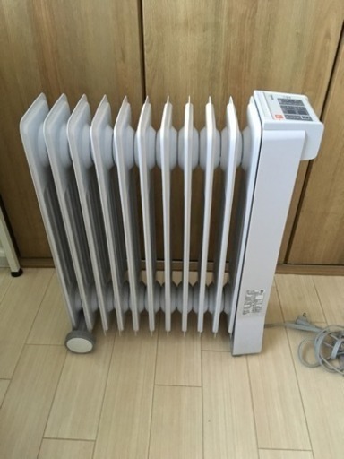 美品 オイルヒーター
