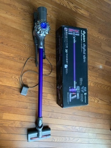 ジャンク ダイソン dyson コードレス クリーナー ハンディー 掃除機 DC62 充電器 替えブラシ 箱付き