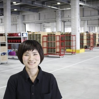 月曜日のみ勤務♪重いものほぼなし♪夜勤で棚入れ作業♪の画像
