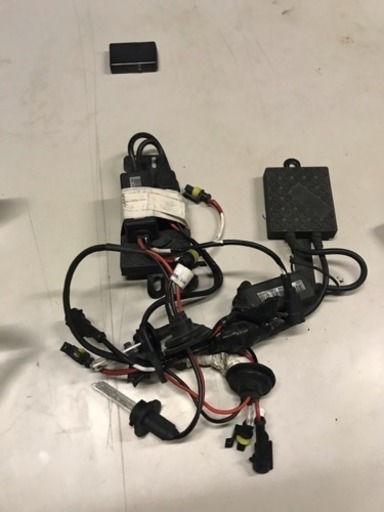 プリウス HID ヘッドライト
