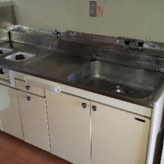 1DK（和室8畳キッチン4.5畳、風呂トイレ別々　）