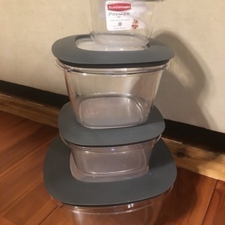 US製 Rubbermaid タッパーセット