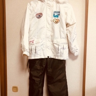【取引終了】女児130 スキーウェア、備品セット