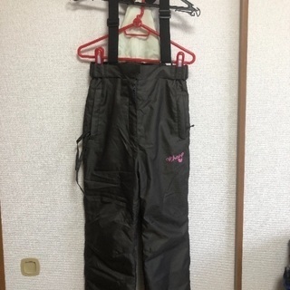【取引終了】女児130 スキーウェア、備品セットの画像