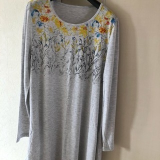 ロングTシャツ