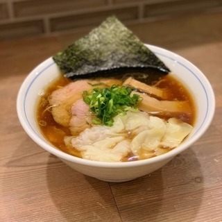★新店舗★まかない付き★駅近★髪色自由★の画像
