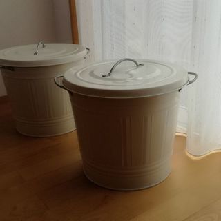 IKEA　KNODD　ふたつきバケツ２つ