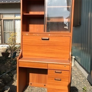 子供用勉強机 中古 差し上げます。