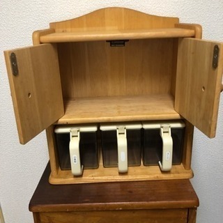 中古品    調味料棚の画像