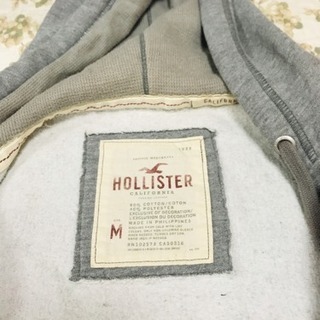 HOLLISTER パーカーの画像