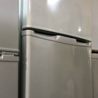 【送料無料・設置無料サービス有り】冷蔵庫 Hisense HR-B106JW 中古