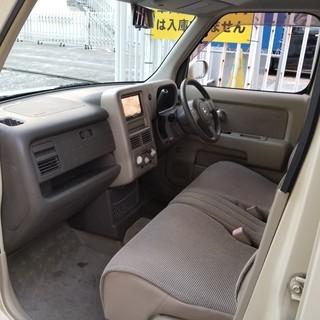 キューブ１５ＭプラスナビＨＤＤ　後期モデル　車検33年1月　実走行41,000ｋｍ　純正２ＤＩＮ ＨＤＤナビ　インテリジェントキーの画像