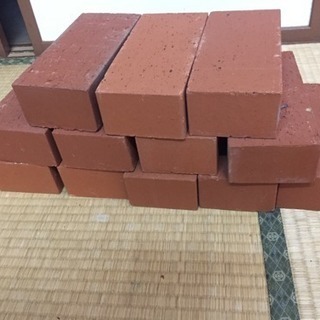 レンガいっぱい。行き先決定！