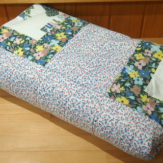 200ｘ200　敷きパット　キングサイズ　＾＾　花柄　佐賀唐津小城多久